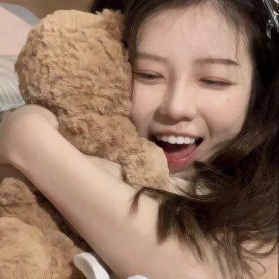 俏女小神探 封面